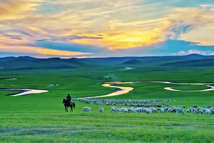 内蒙古特色旅游景点有哪些（内蒙古著名景点排行榜前十名）-第2张图片-飞扬号