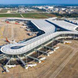 国内哪个机场最大（国内最大的十个机场排名）-第1张图片-飞扬号