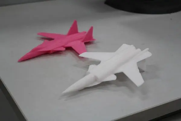 3d打印机打印的飞机能飞吗